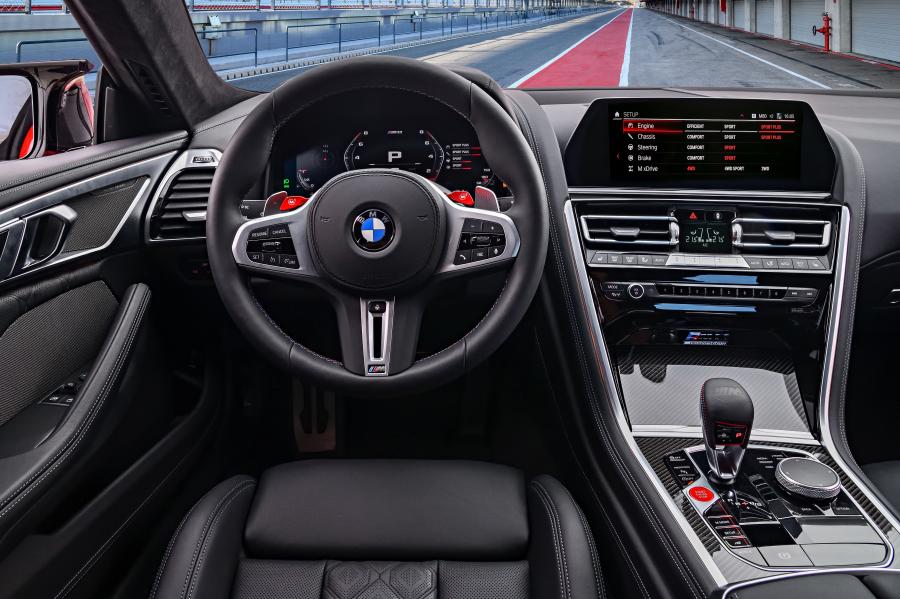 Торпедо BMW M8 Competition Coupe (F92) 2019 года  (UK) (фото 105 из 157)